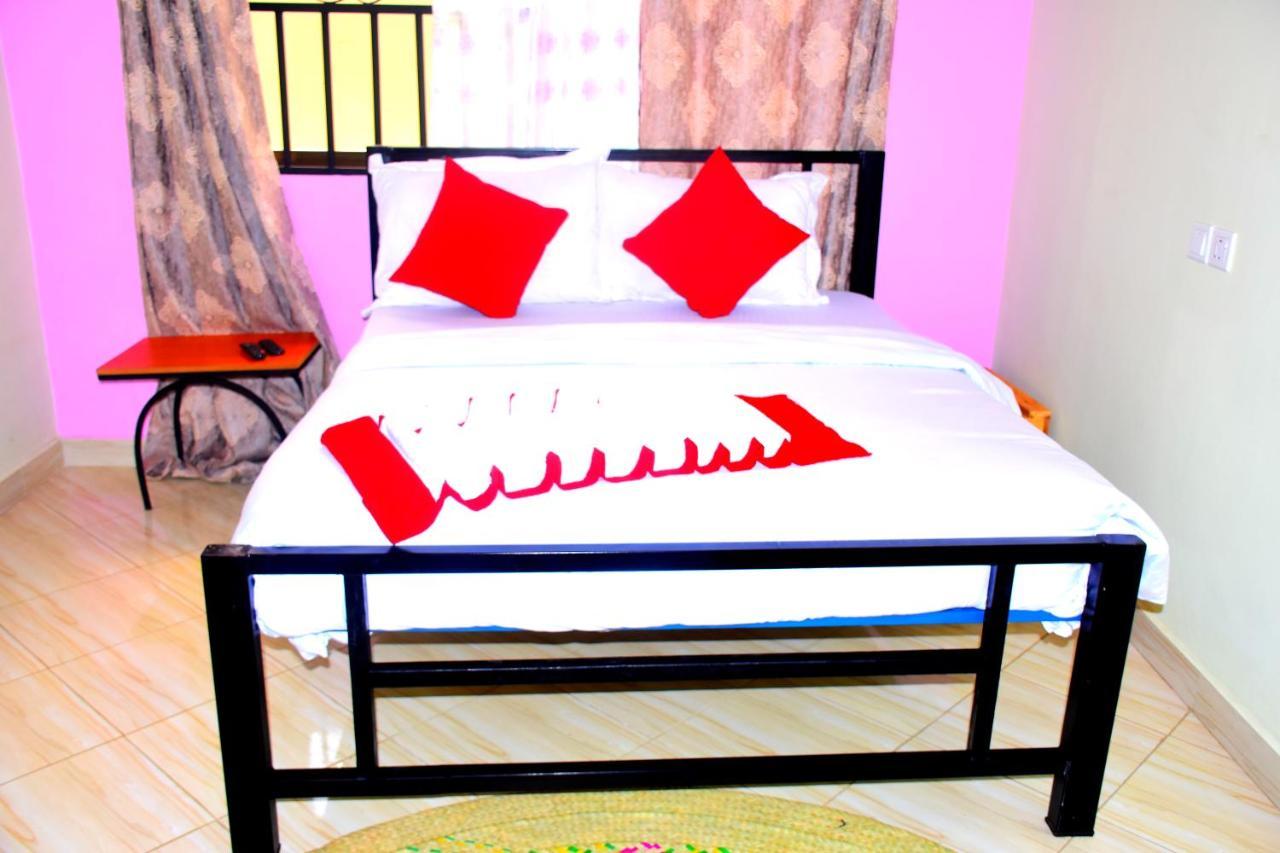 アルーシャ Safari Park House Bed & Breakfast エクステリア 写真